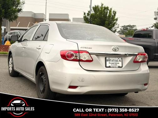 Silver 2013 Toyota Corolla LE