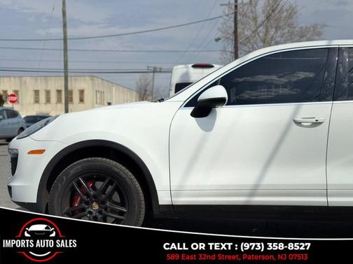 White 2016 Porsche Cayenne Base