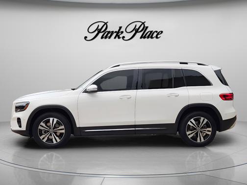 Polar White 2025 Mercedes-Benz GLB 250 Base