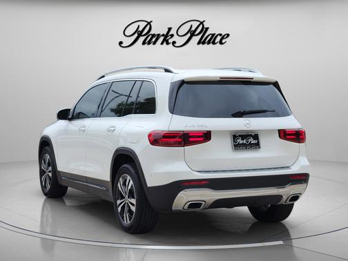 Polar White 2025 Mercedes-Benz GLB 250 Base
