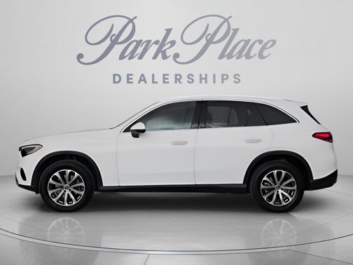 Polar White 2025 Mercedes-Benz GLC 300 4MATIC
