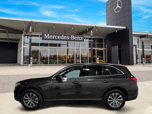 2025 Mercedes-Benz GLC 300 4MATIC