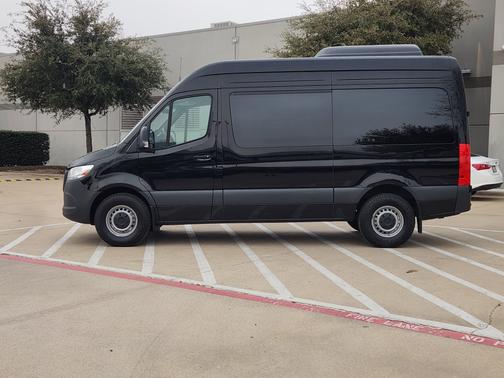 2024 Mercedes-Benz Sprinter 2500 Standard Roof