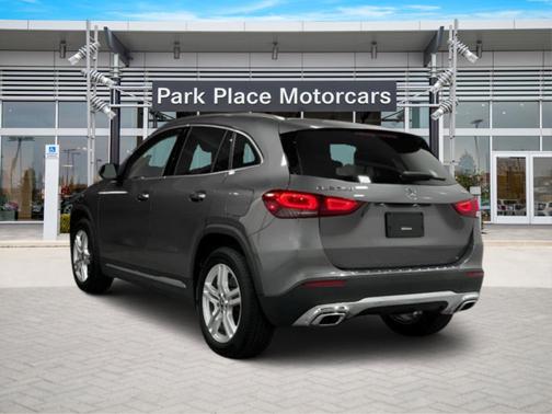 2023 Mercedes-Benz GLA 250 