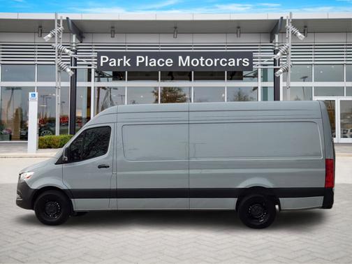 2024 Mercedes-Benz Sprinter 2500 
