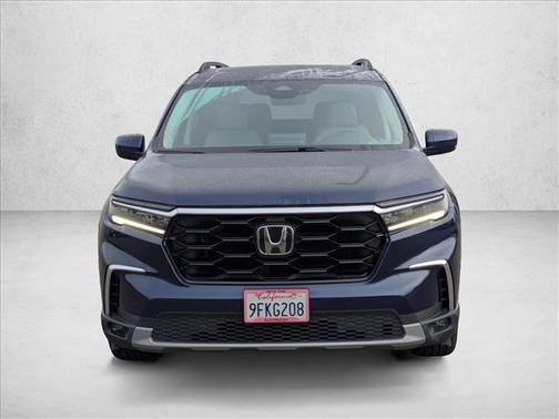 2023 Honda Pilot Touring 8-Passenger