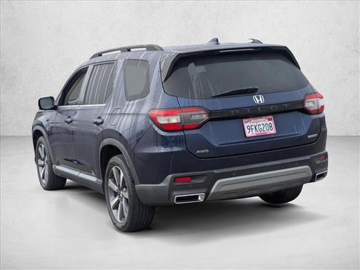 2023 Honda Pilot Touring 8-Passenger