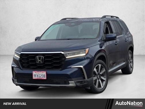 2023 Honda Pilot Touring 8-Passenger