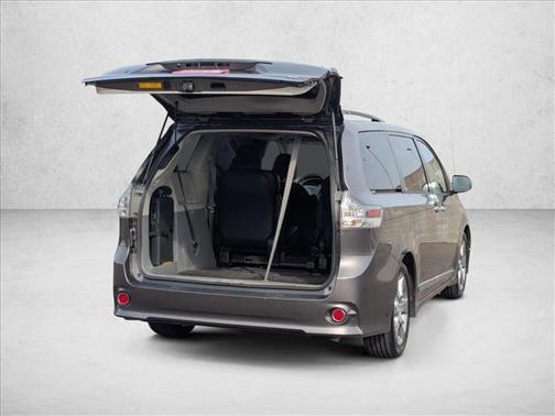 2013 Toyota Sienna SE