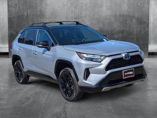 2022 Toyota RAV4 Hybrid SE