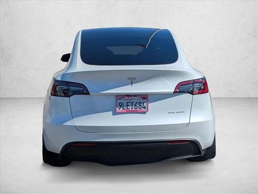 2024 Tesla Model Y Long Range Dual Motor All-Wheel Drive