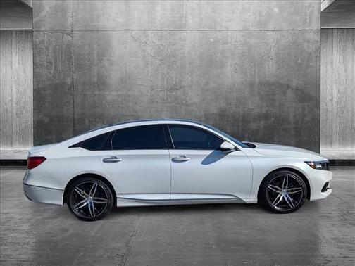 2022 Honda Accord Touring 2.0T