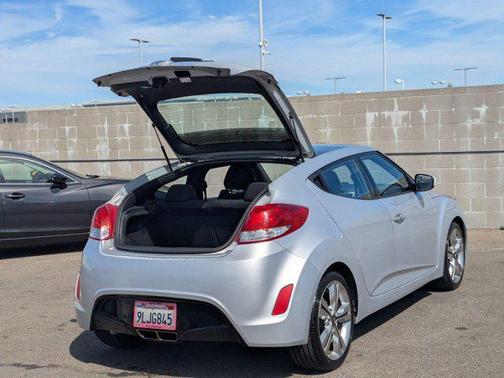 2017 Hyundai Veloster Value Edition