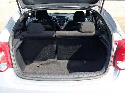 2017 Hyundai Veloster Value Edition