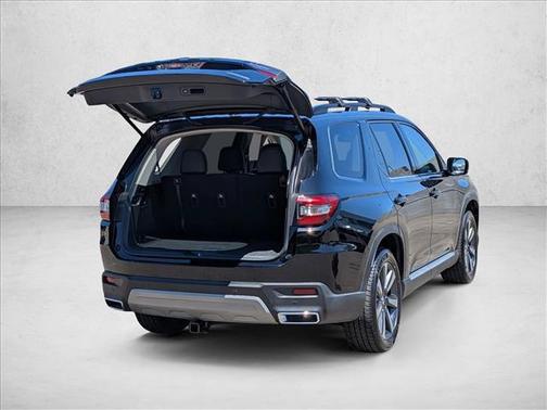 Crystal Black Pearl 2024 Honda Pilot Touring 8-Passenger