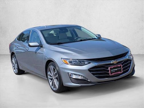 Sterling Gray Metallic 2024 Chevrolet Malibu FWD 2LT