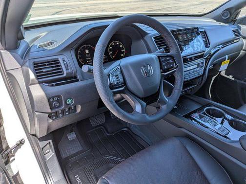 Platinum White Pearl 2026 Honda Ridgeline Black