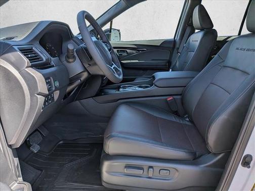 Platinum White Pearl 2026 Honda Ridgeline Black