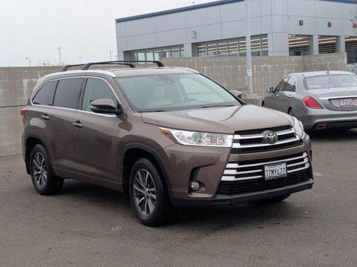 2017 Toyota Highlander XLE