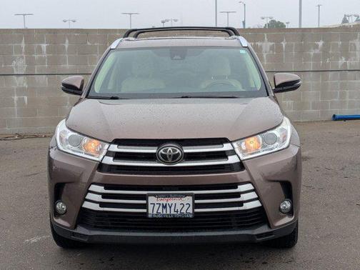 2017 Toyota Highlander XLE
