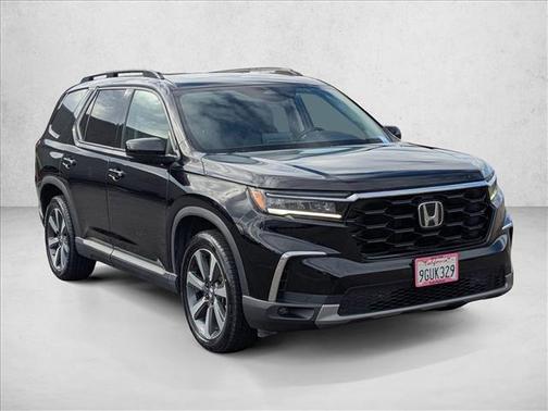 2023 Honda Pilot Touring 8-Passenger