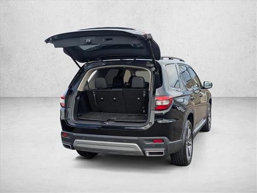 2023 Honda Pilot Touring 8-Passenger