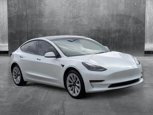 2023 Tesla Model 3 Standard Range