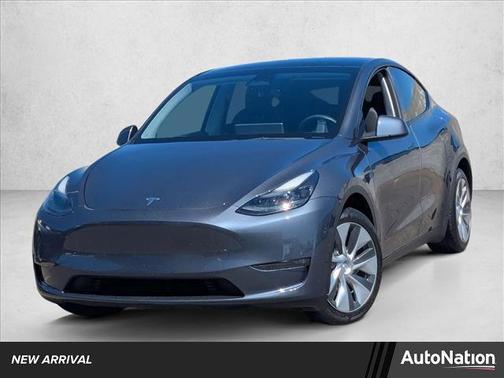 Silver/Gray 2023 Tesla Model Y Long Range Dual Motor All-Wheel Drive