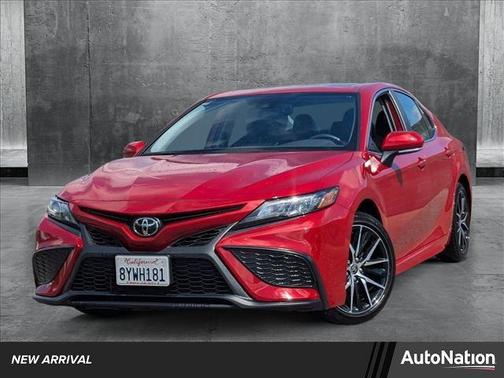 2022 Toyota Camry SE