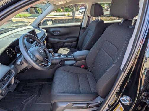Crystal Black Pearl 2026 Honda HR-V LX
