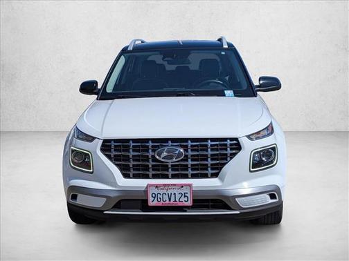Lunar White 2023 Hyundai VENUE Limited