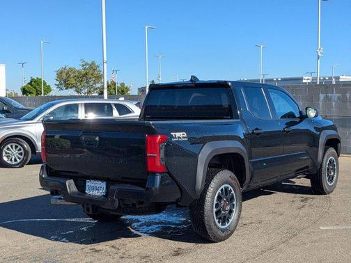 2025 Toyota Tacoma TRD Off Road