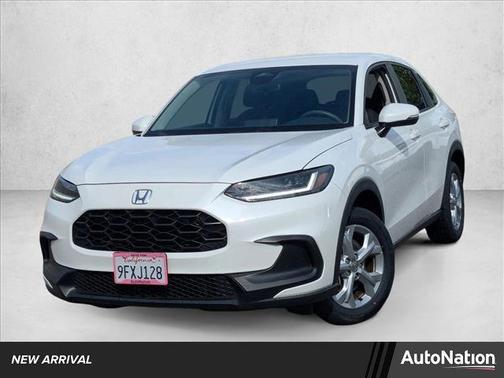 Platinum White Pearl 2023 Honda HR-V LX