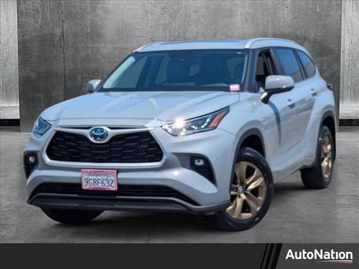 2023 Toyota Highlander Hybrid XLE