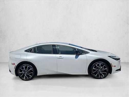 Wind Chill Pearl 2024 Toyota Prius Prime XSE