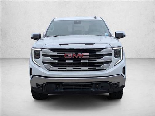 Summit White 2025 GMC Sierra 1500 SLE