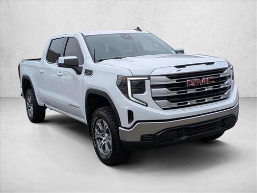 Summit White 2025 GMC Sierra 1500 SLE