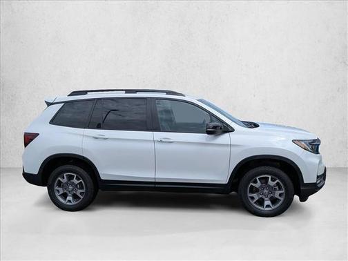Platinum White Pearl 2023 Honda Passport AWD TrailSport