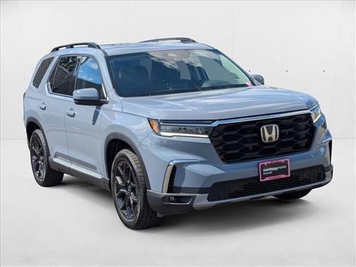 2025 Honda Pilot Touring 8-Passenger