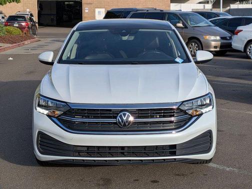 Opal White Pearl 2023 Volkswagen Jetta 1.5T SE