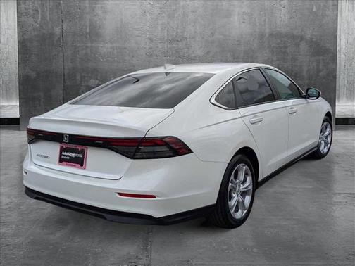 2025 Honda Accord LX 1.5T