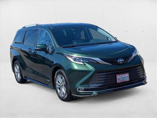2021 Toyota Sienna Limited 7-Passenger