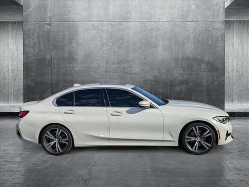 2019 BMW 330 330i
