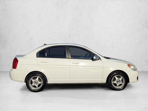 2010 Hyundai Accent GLS