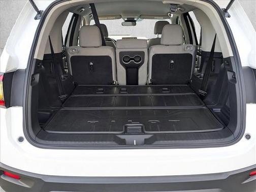 2023 Honda Pilot 2WD LX