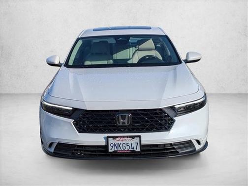 Platinum White Pearl 2024 Honda Accord EX