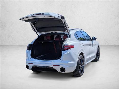 Trofeo White Tri-Coat 2020 Alfa Romeo Stelvio Ti Sport