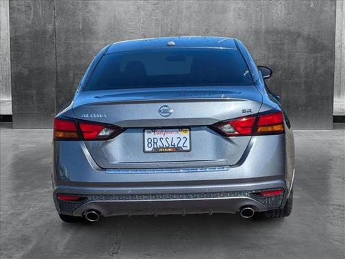 2020 Nissan Altima SR FWD