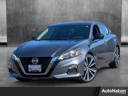 2020 Nissan Altima SR FWD