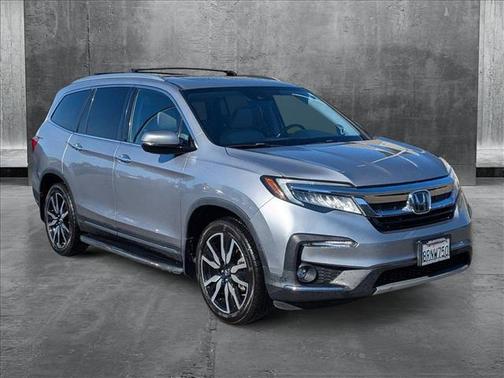 2020 Honda Pilot Touring 8-Passenger